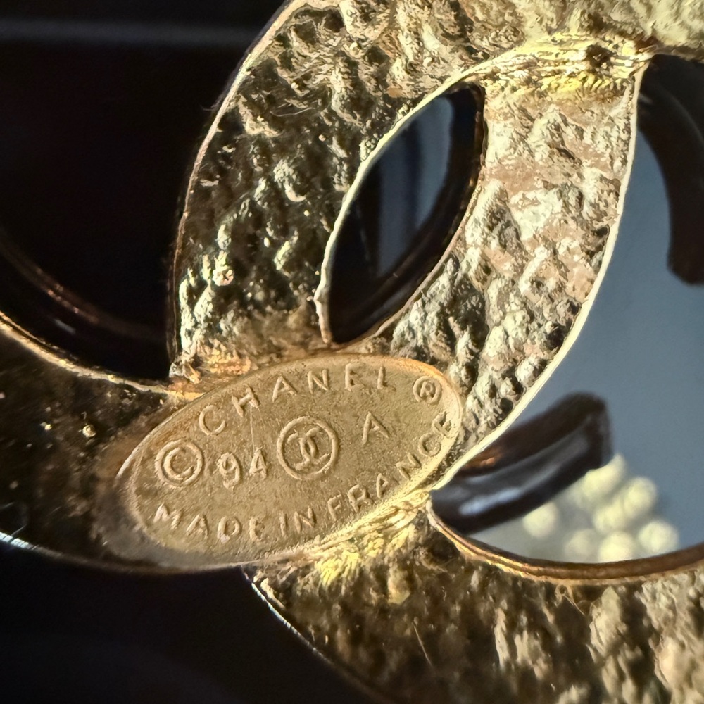 ❗️FINAL PRICE❗️LOT 1812 24K gold plated CHANEL vintage CC pendant necklace - Picture 9 of 16